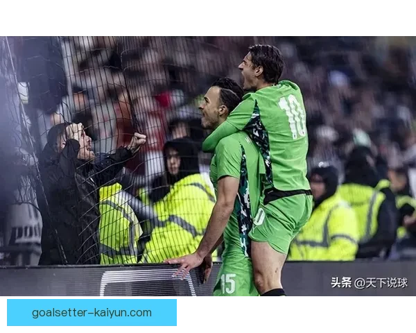 科隆锋线表现持续提升，状态回暖值得关注